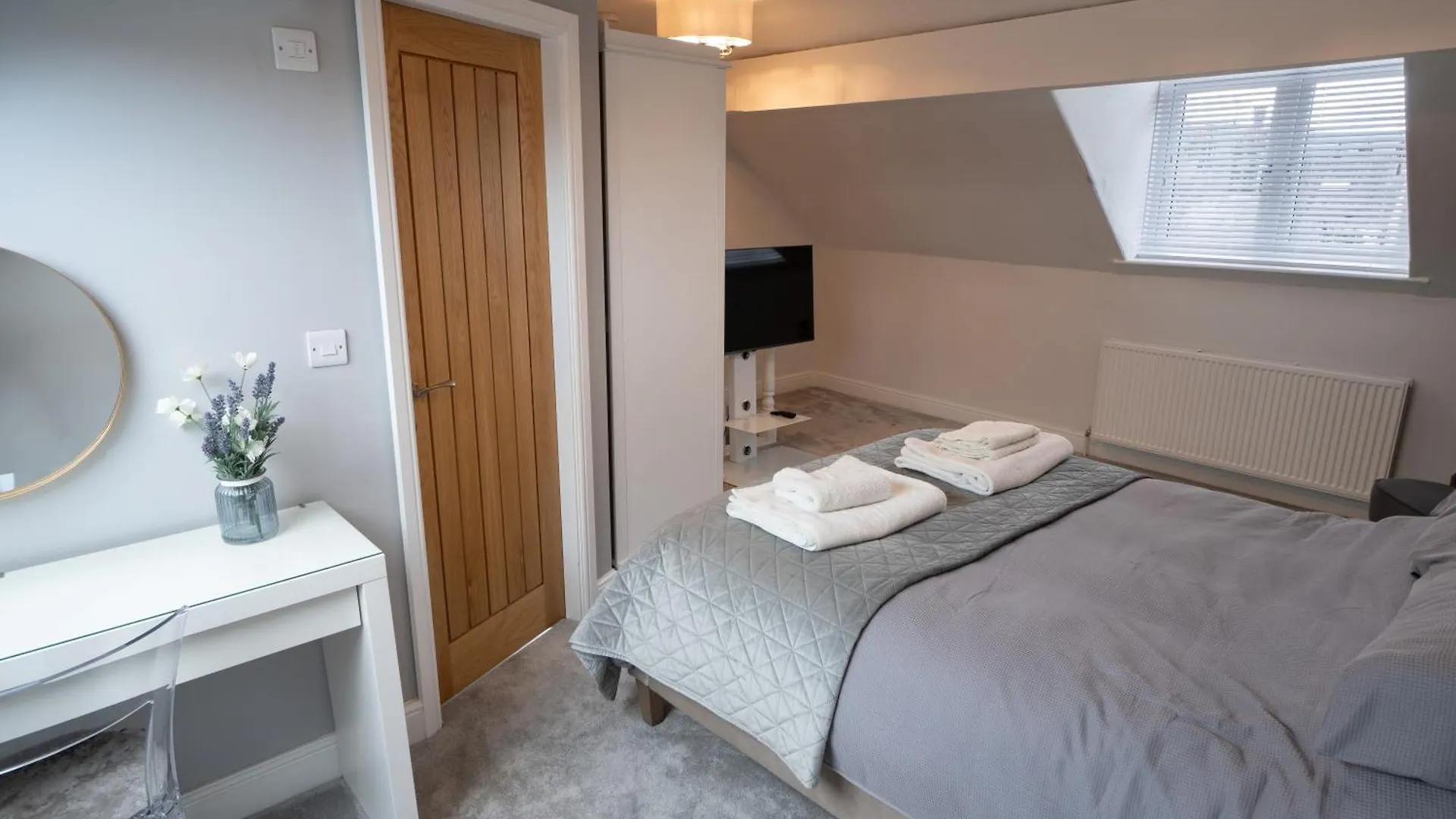 펜션 일클리 4 Bed End Terrace - Sleeps 7 빌라