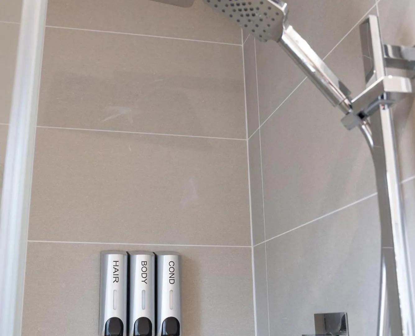 일클리 4 Bed End Terrace - Sleeps 7 빌라