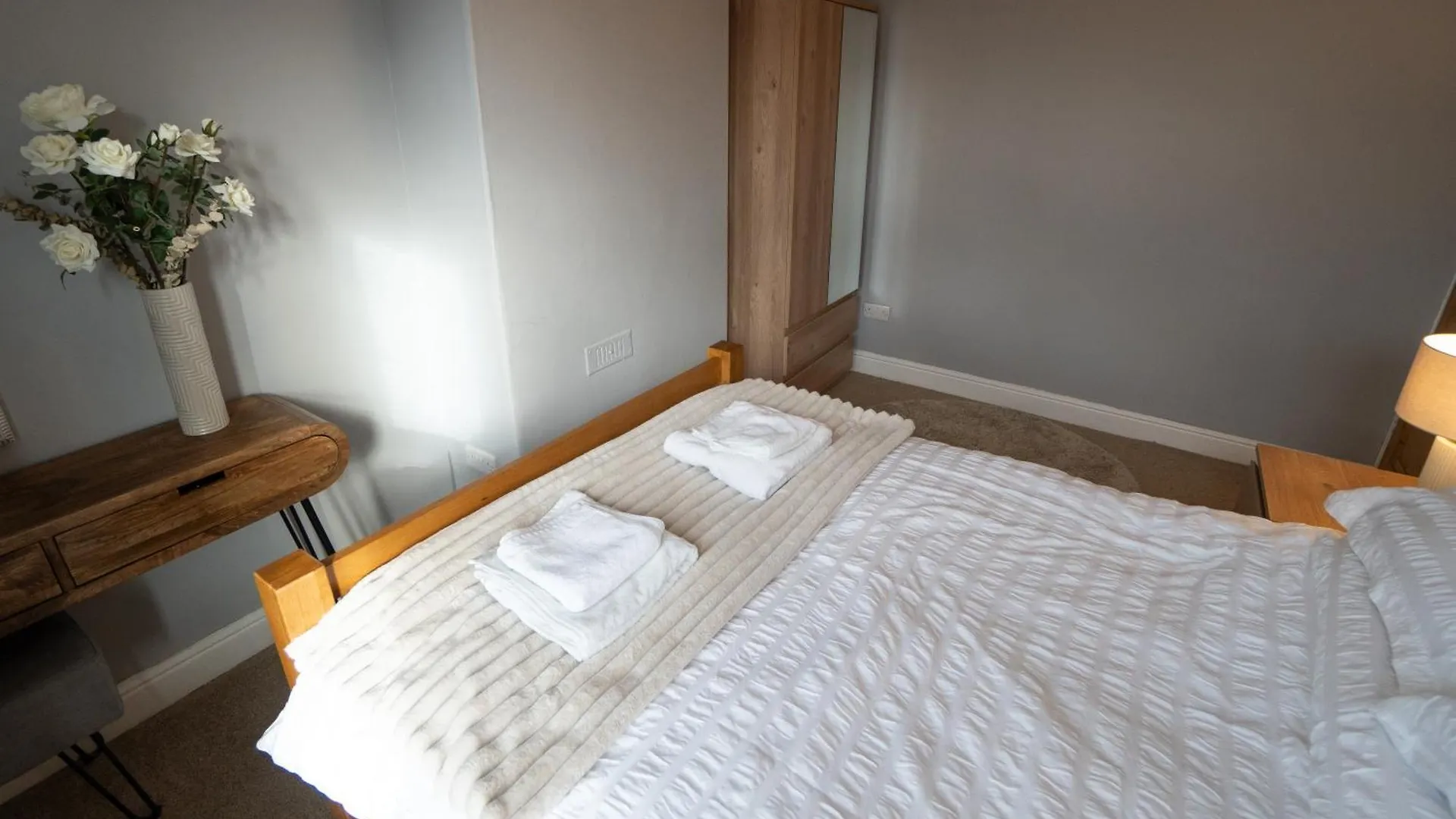 일클리 4 Bed End Terrace - Sleeps 7 빌라 영국
